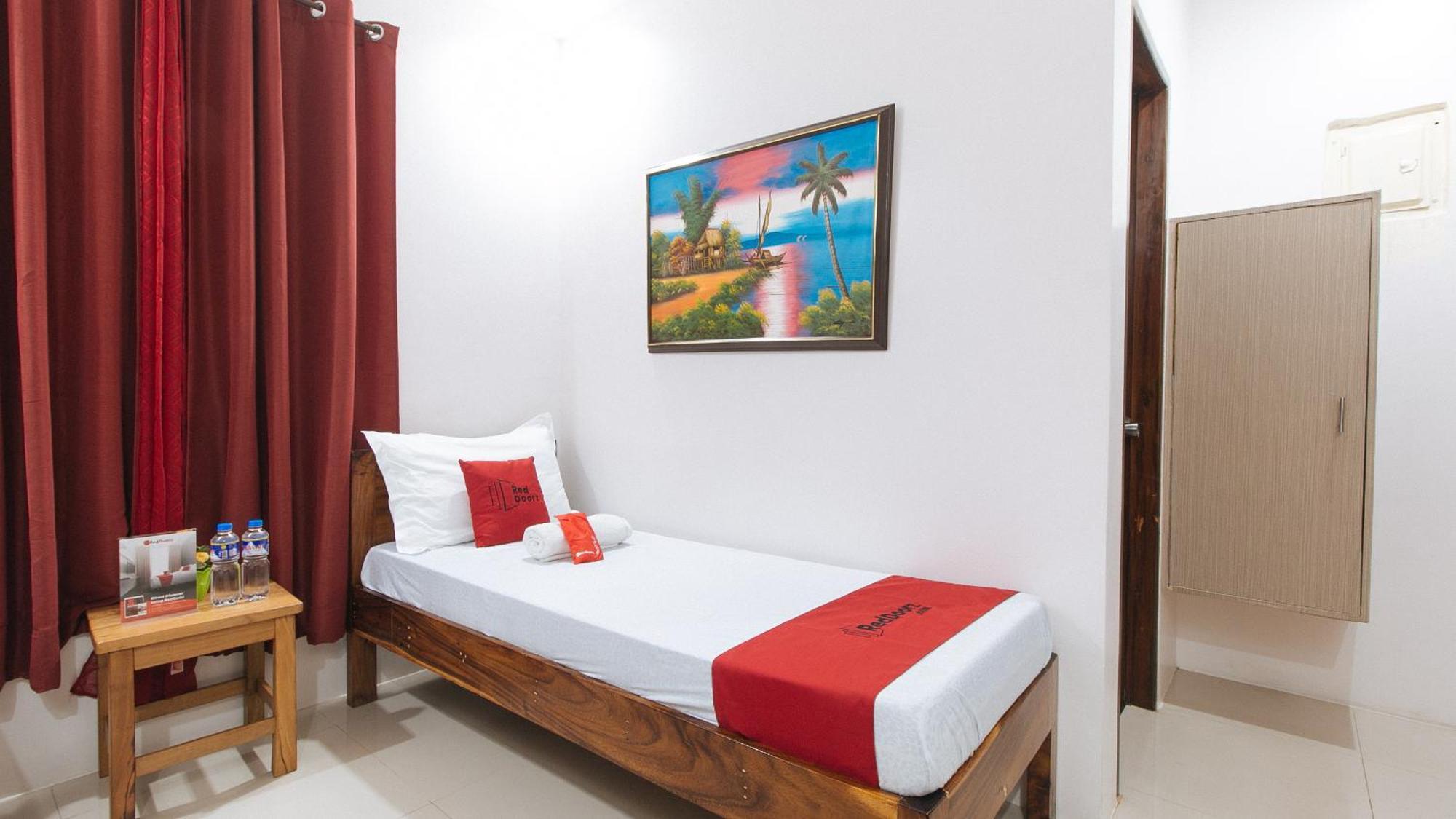 Reddoorz Plus @ Jollydays Hotel Nueva Ecija San Jose  Ngoại thất bức ảnh