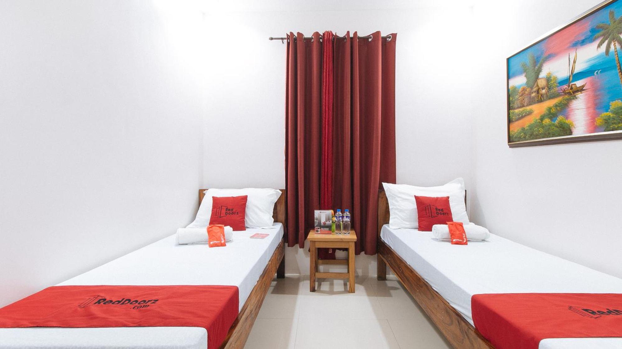 Reddoorz Plus @ Jollydays Hotel Nueva Ecija San Jose  Ngoại thất bức ảnh