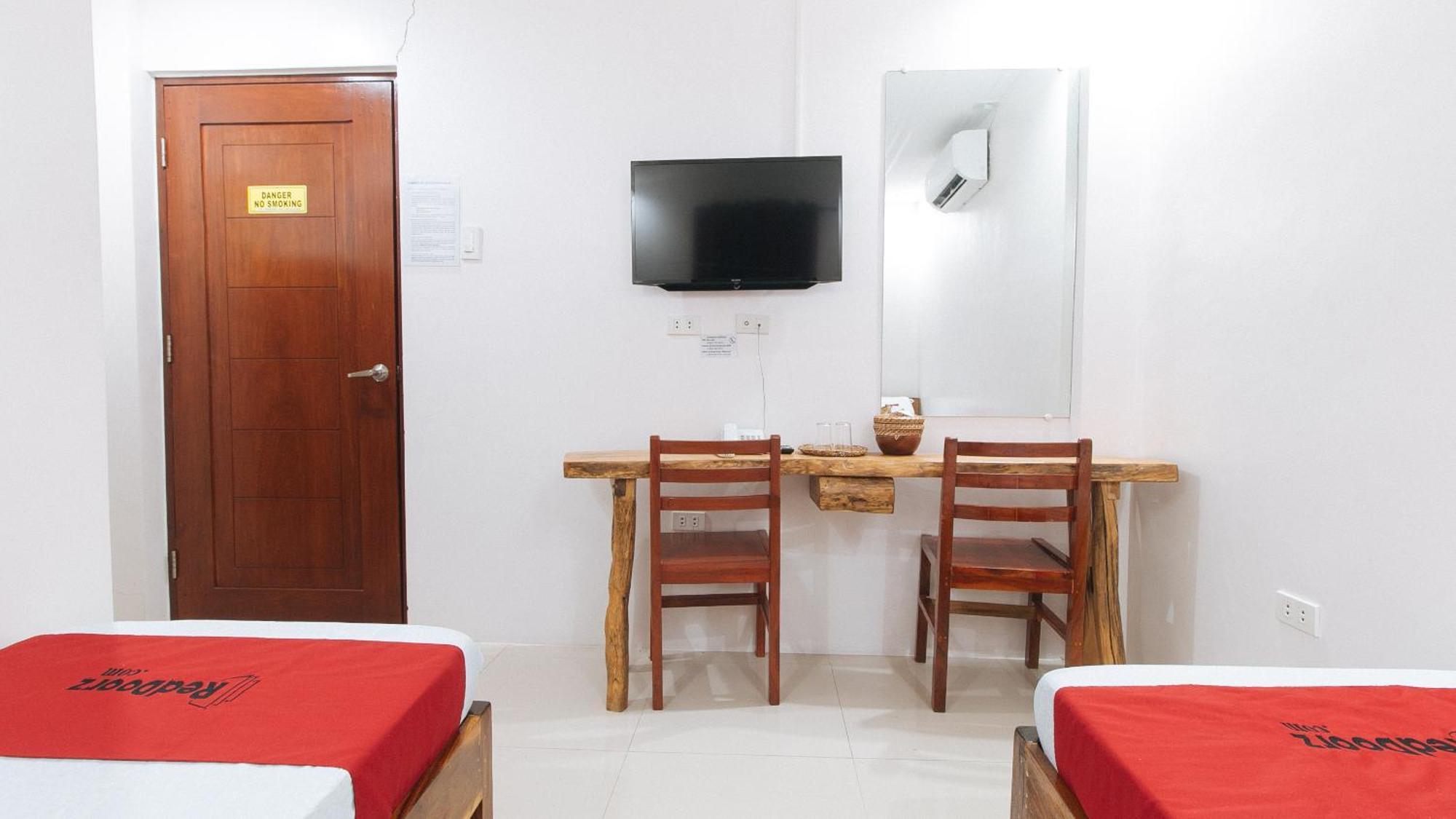 Reddoorz Plus @ Jollydays Hotel Nueva Ecija San Jose  Ngoại thất bức ảnh