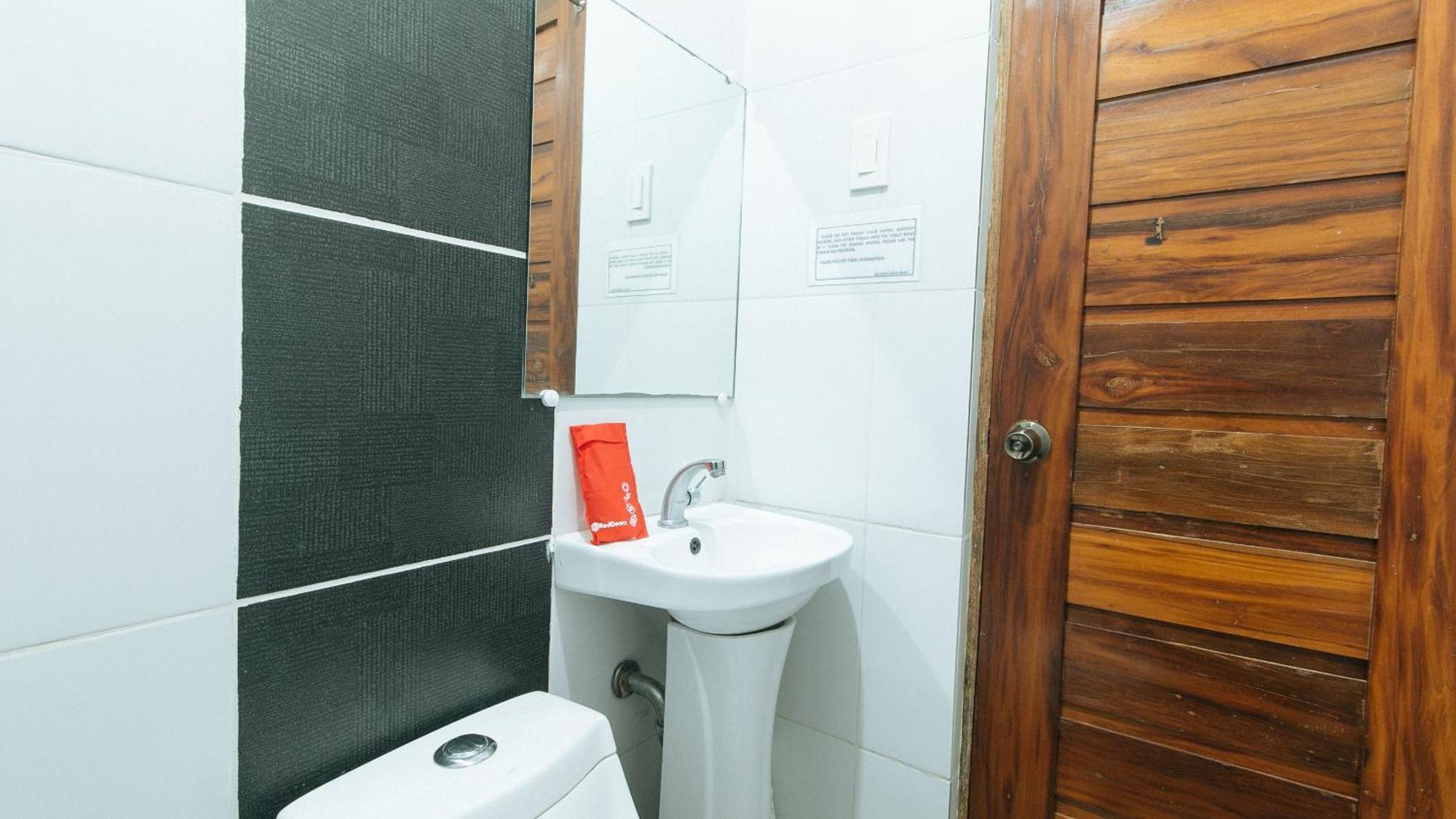 Reddoorz Plus @ Jollydays Hotel Nueva Ecija San Jose  Ngoại thất bức ảnh